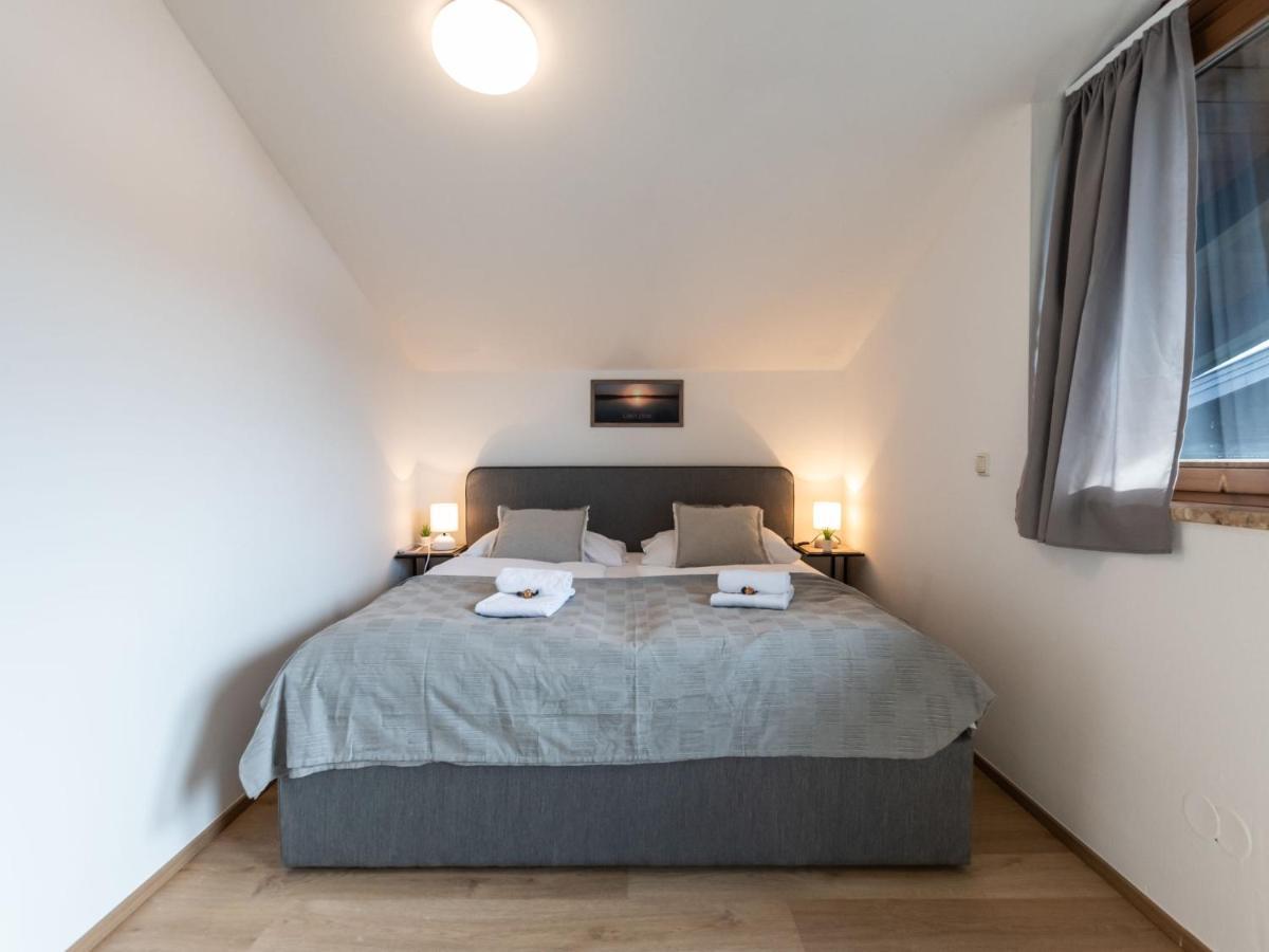 Alpenchalets - Zse203 By Interhome * Zell am See